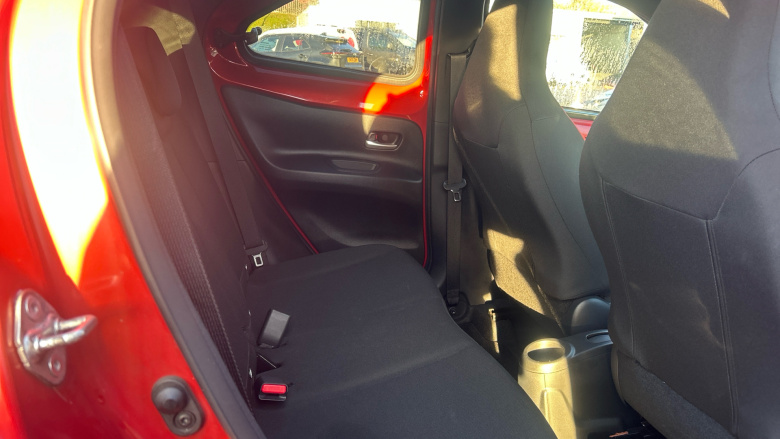 Toyota Aygo X 1.0 VVT-i Edge 5dr Auto Petrol Hatchback